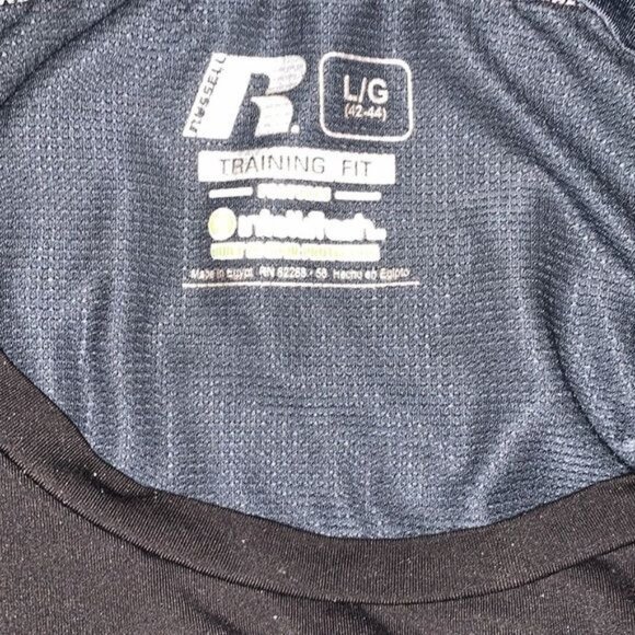 Russell Athletic Training Fit Mens Shirt Black L Reflective Accents Short Sleeve - Picture 2 of 9